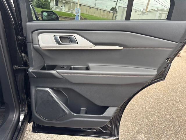 Certified 2026 Ford Explorer Active w/ Active Comfort Package AWD/4WD image 29
