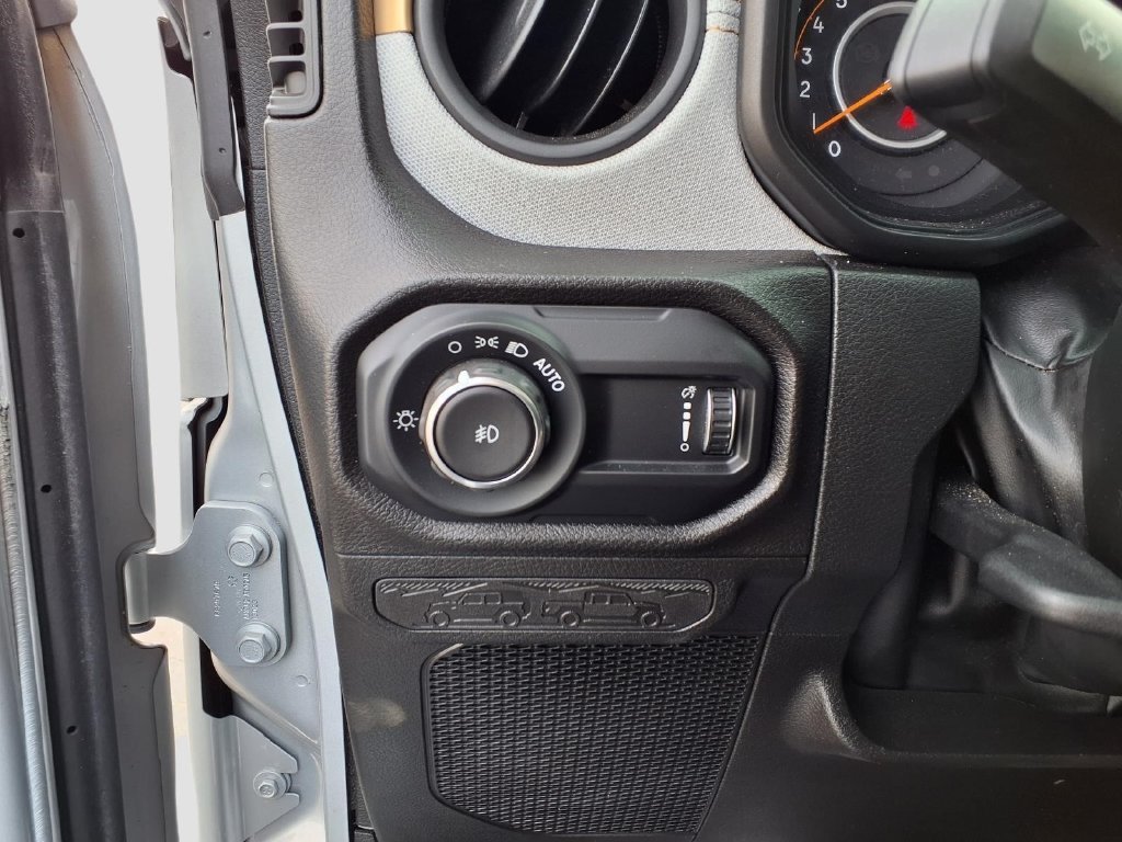 Used 2024 Jeep Wrangler Sport AWD/4WD image 22