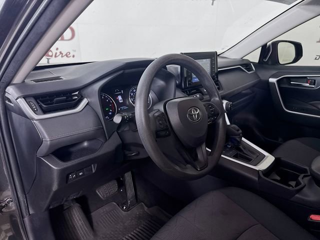 Used 2019 Toyota RAV4 XLE image 11