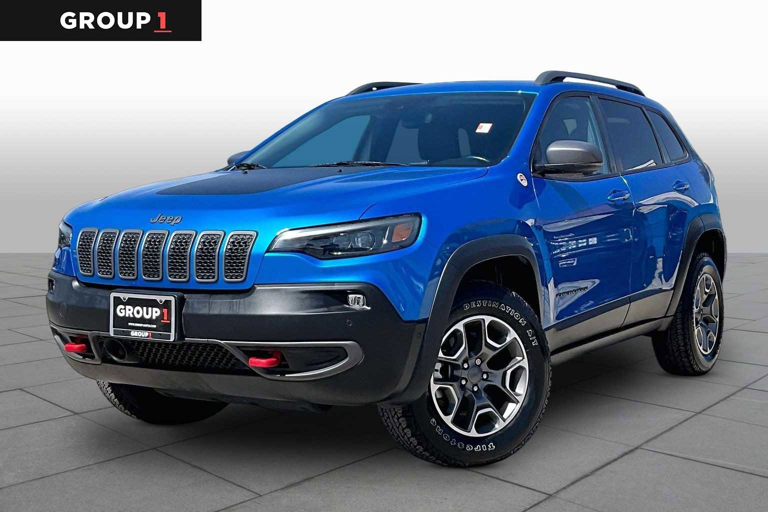 Used 2021 Jeep Cherokee Trailhawk w/ Technology Group AWD/4WD image 1