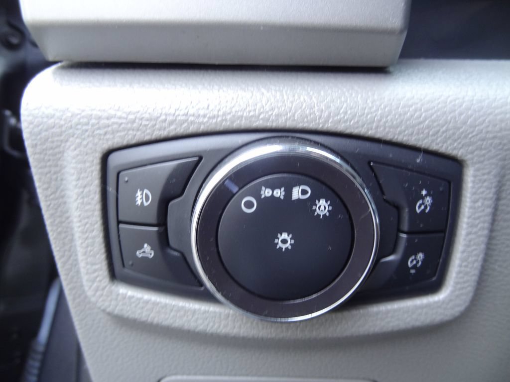 Certified 2019 Ford F150 Lariat AWD/4WD image 17