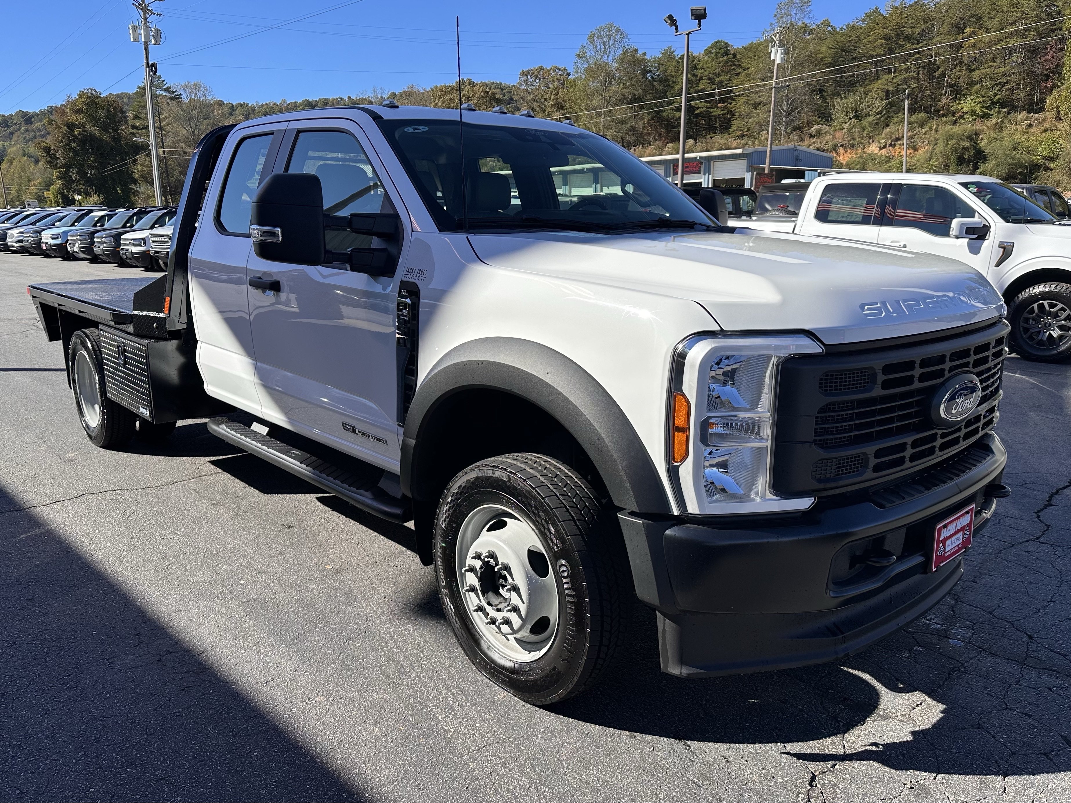 Certified 2025 Ford F550 4x4 Supercab Super Duty image 4