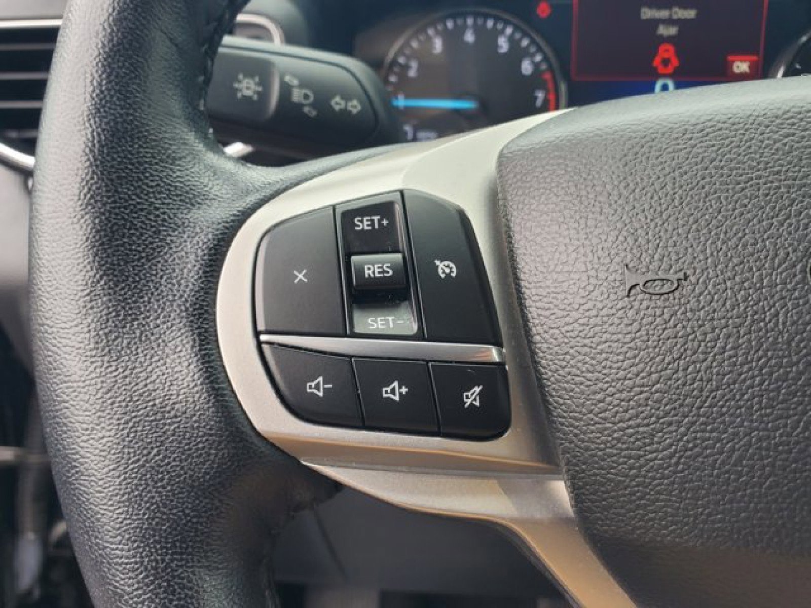 Certified 2022 Ford Explorer XLT w/ Equipment Group 202A image 18