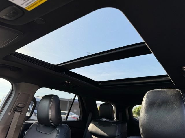 Certified 2020 Ford Explorer ST w/ Premium Technology Package AWD/4WD image 38