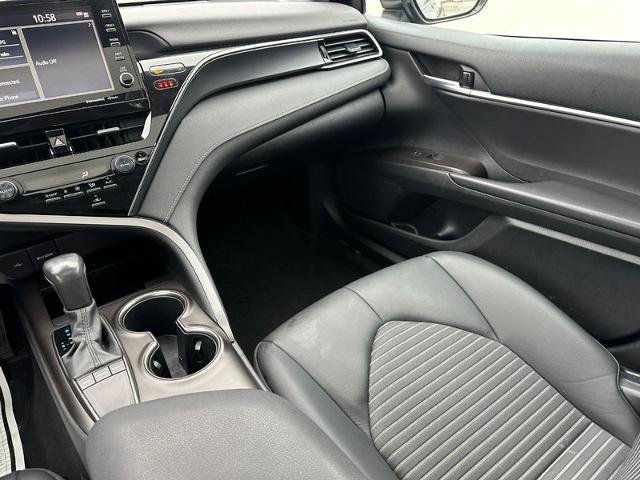 Used 2024 Toyota Camry SE image 15