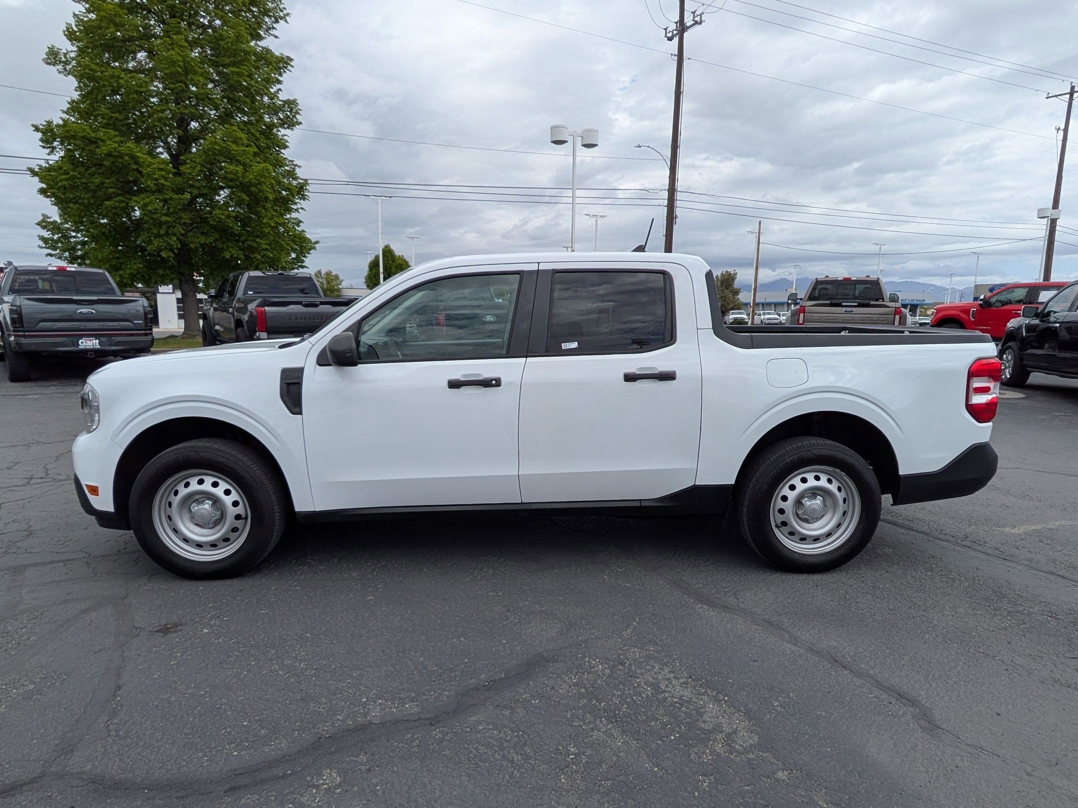 Certified 2022 Ford Maverick XL FWD image 11