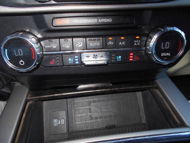 Certified 2022 Ford F350 Lariat w/ Lariat Ultimate Package AWD/4WD image 16