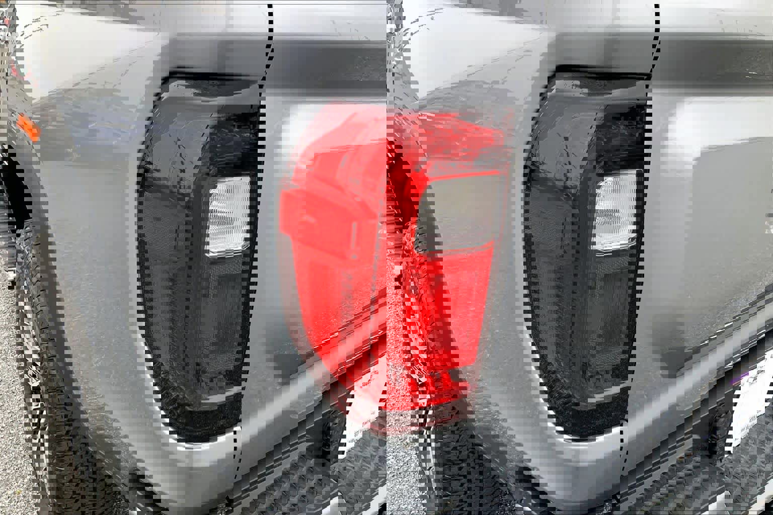 Used 2023 GMC Canyon Denali image 27