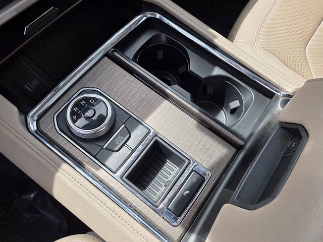 Certified 2024 Ford Expedition Limited image 32