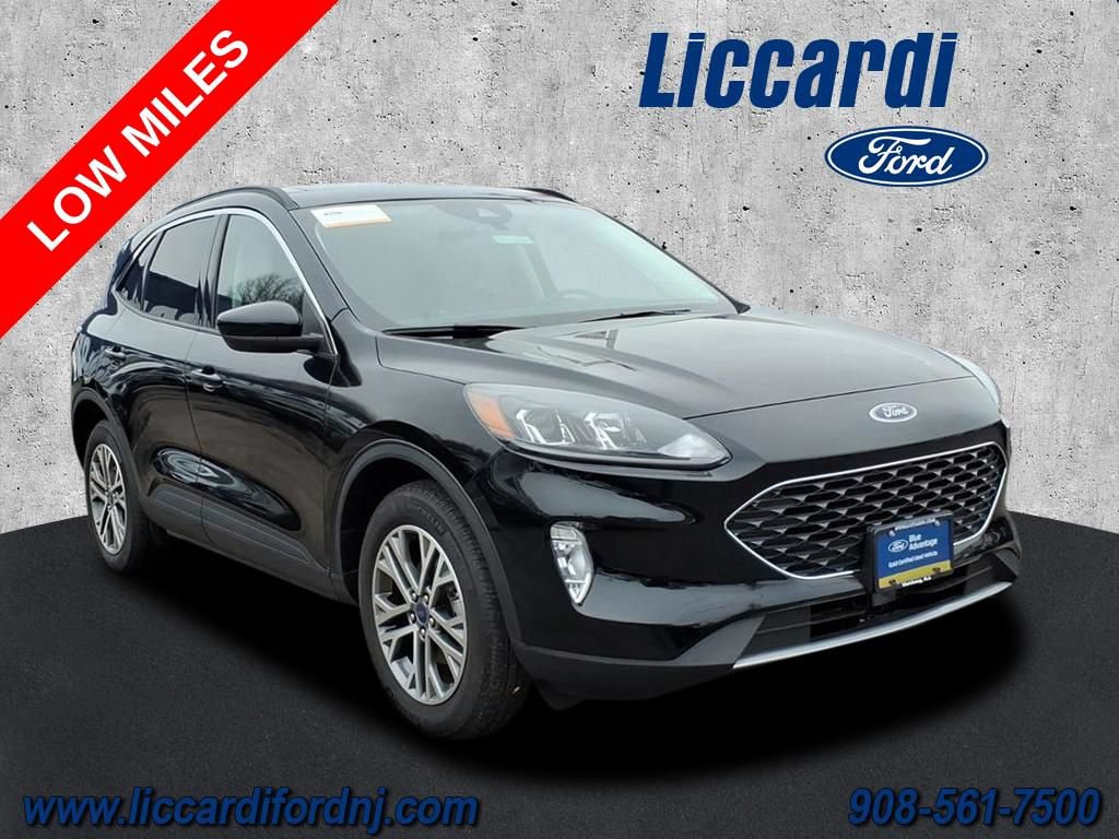 Certified 2022 Ford Escape SEL AWD/4WD image 1