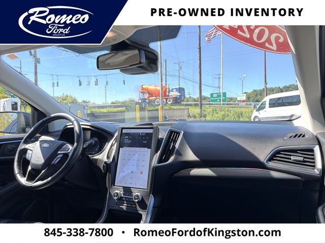 Certified 2024 Ford Edge Titanium AWD/4WD image 15