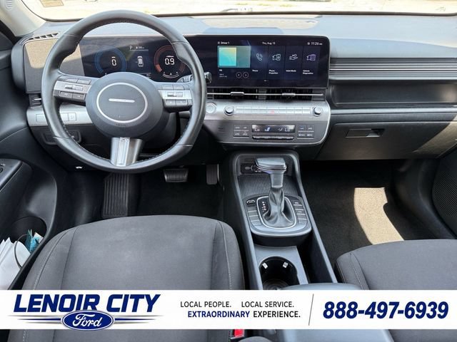 Used 2025 Hyundai Kona SEL FWD image 15