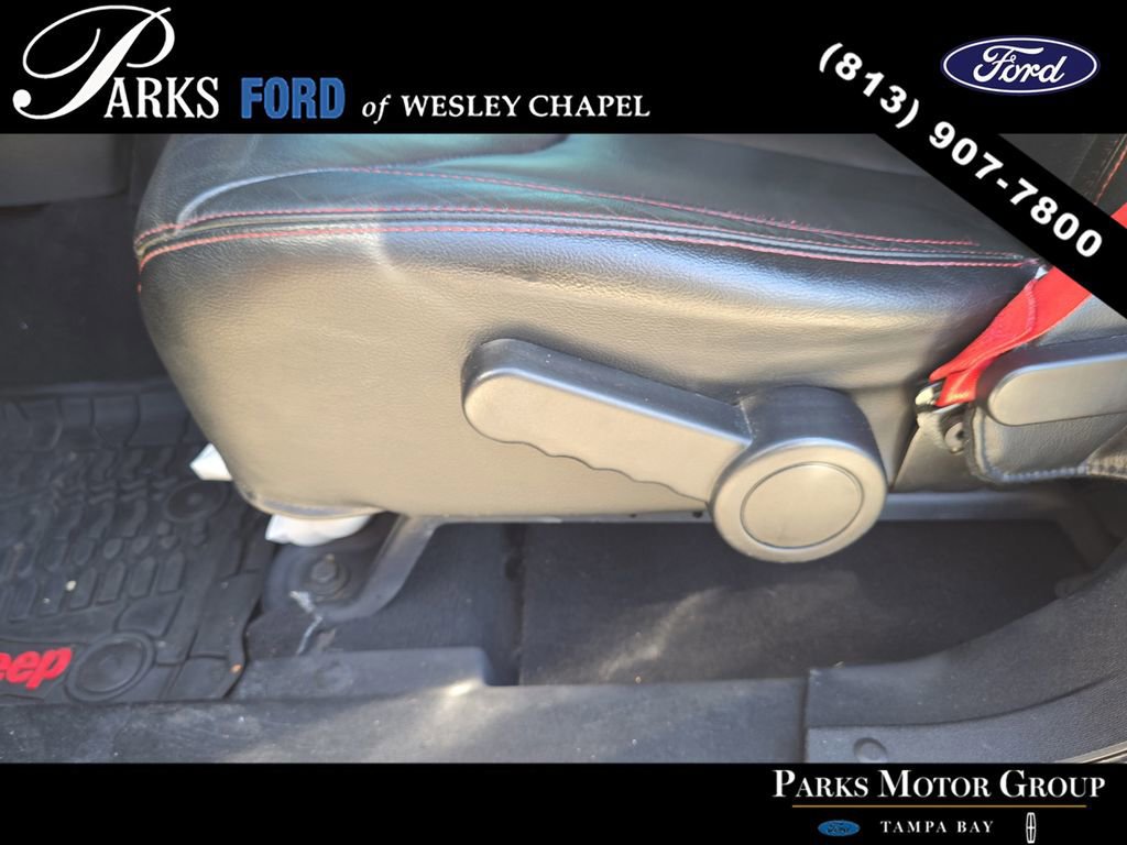 Used 2017 Jeep Wrangler Unlimited Rubicon AWD/4WD image 18