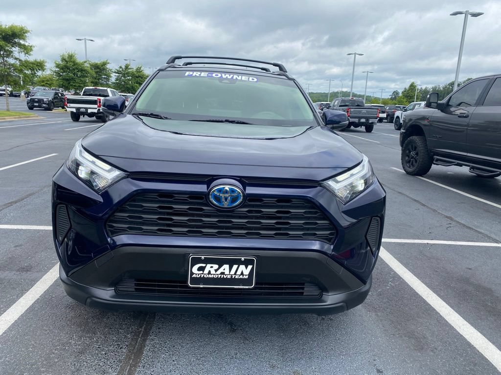 Used 2022 Toyota RAV4 XLE w/ Convenience Package AWD/4WD image 2