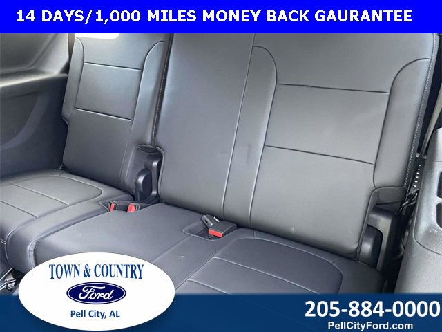 Used 2023 Chevrolet Traverse LT w/ LT Premium Package image 6