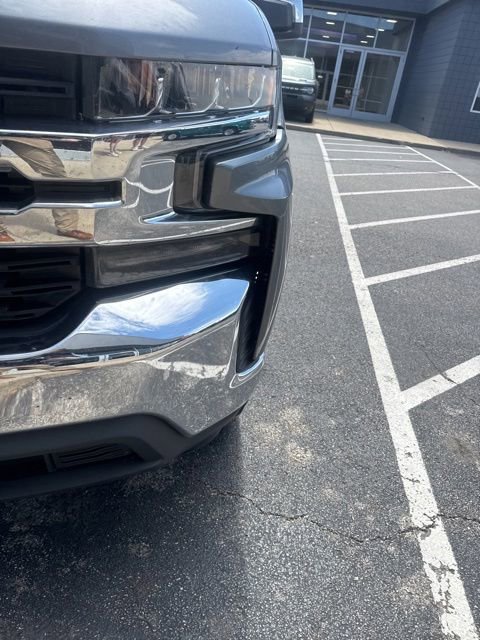 Used 2021 Chevrolet Silverado 1500 LT w/ LPO, Dark Essentials Package AWD/4WD image 11