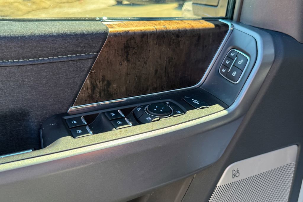 Certified 2024 Ford F250 Lariat w/ Black Appearance Package image 33