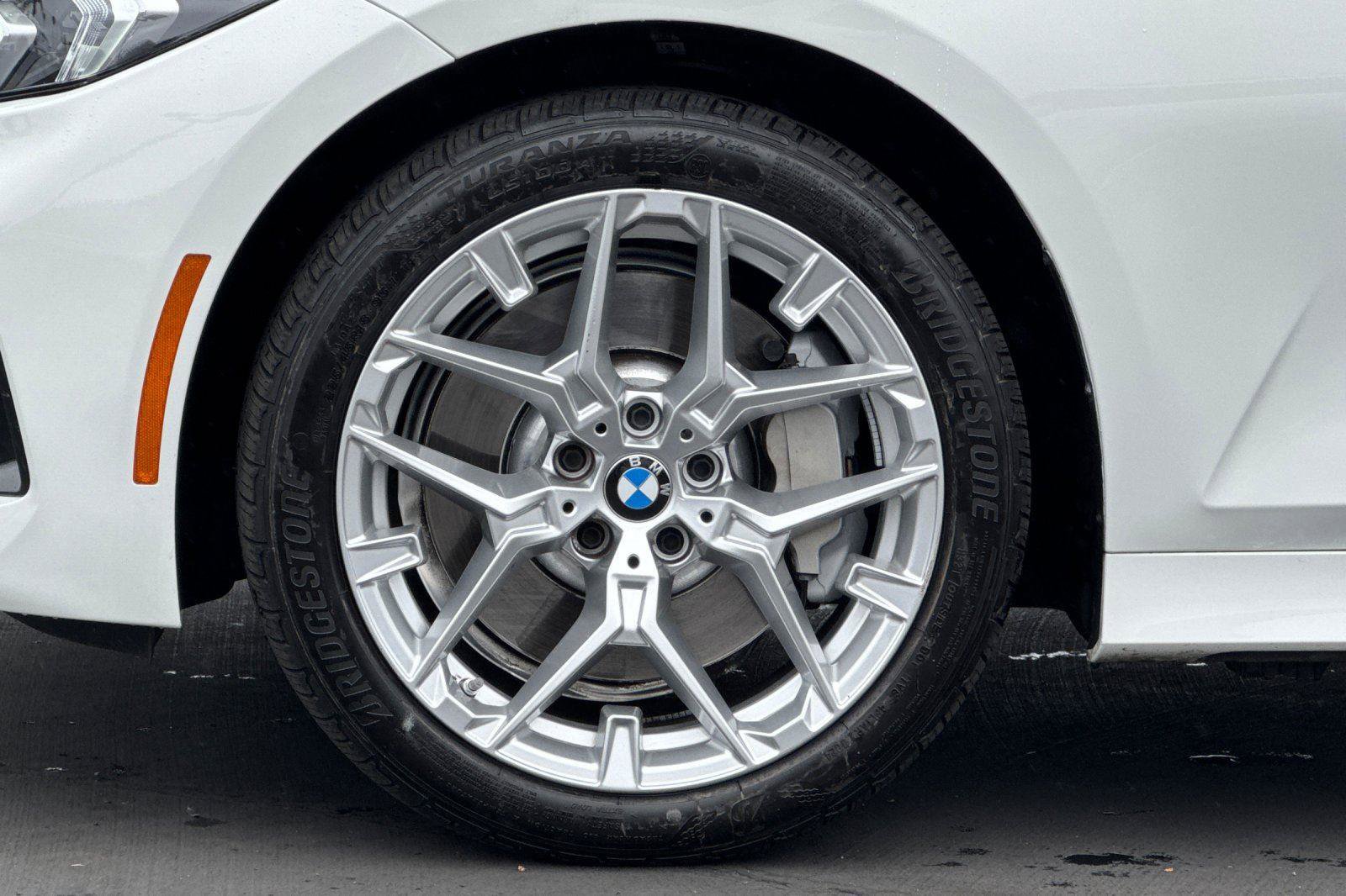 Used 2025 BMW 330i Sedan image 33