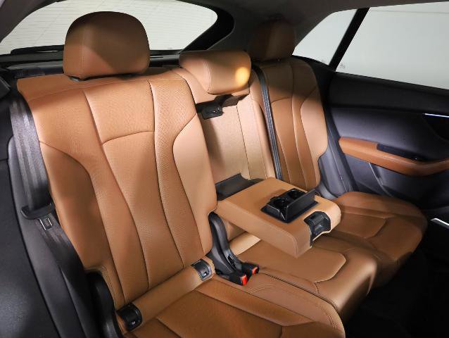 Used 2022 Audi Q8 Prestige w/ Prestige Package image 10