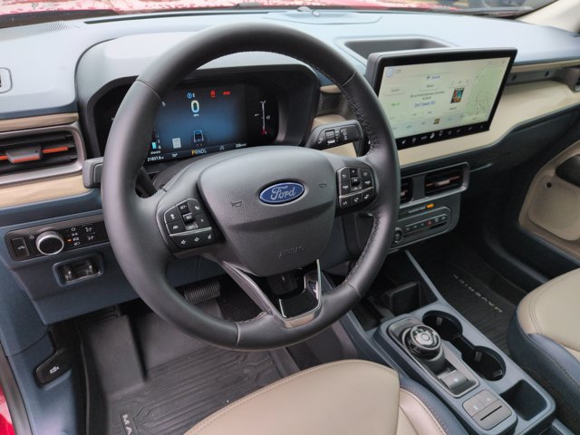 Certified 2025 Ford Maverick Lariat w/ 4K Tow Package AWD/4WD image 17