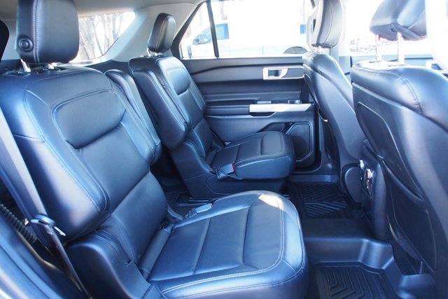 Certified 2020 Ford Explorer XLT w/ Equipment Group 202A image 13