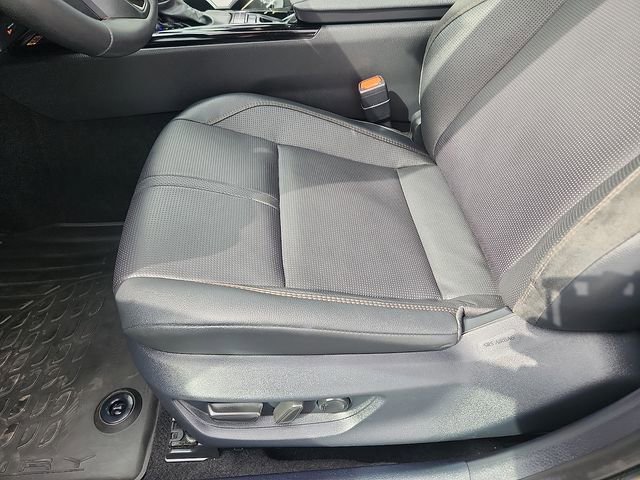 Used 2025 Toyota Camry XLE AWD/4WD image 23