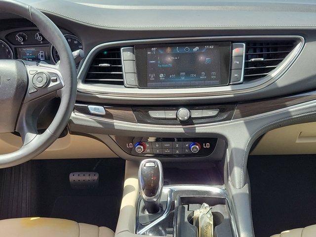 Used 2018 Buick Enclave Premium w/ Experience Buick Package FWD image 23