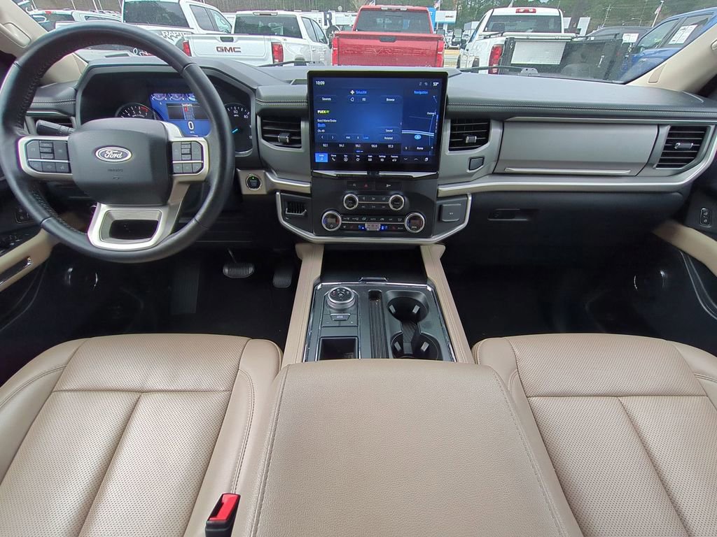 Certified 2024 Ford Expedition Max XLT image 15