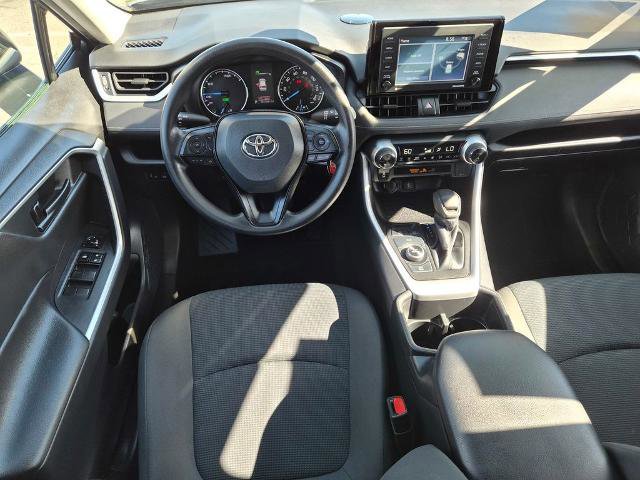 Used 2022 Toyota RAV4 LE AWD/4WD image 12