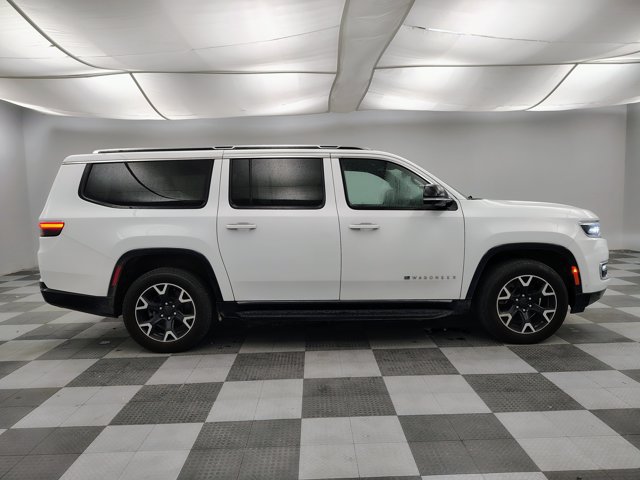 Used 2025 Jeep Wagoneer L Series III AWD/4WD image 6