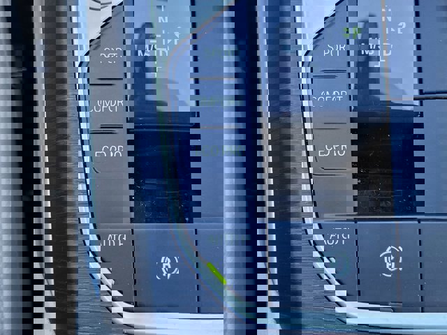 Used 2020 BMW 330i Sedan w/ Premium Package image 22