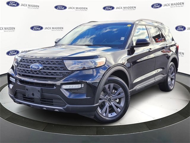 Certified 2022 Ford Explorer XLT w/ Equipment Group 202A image 7
