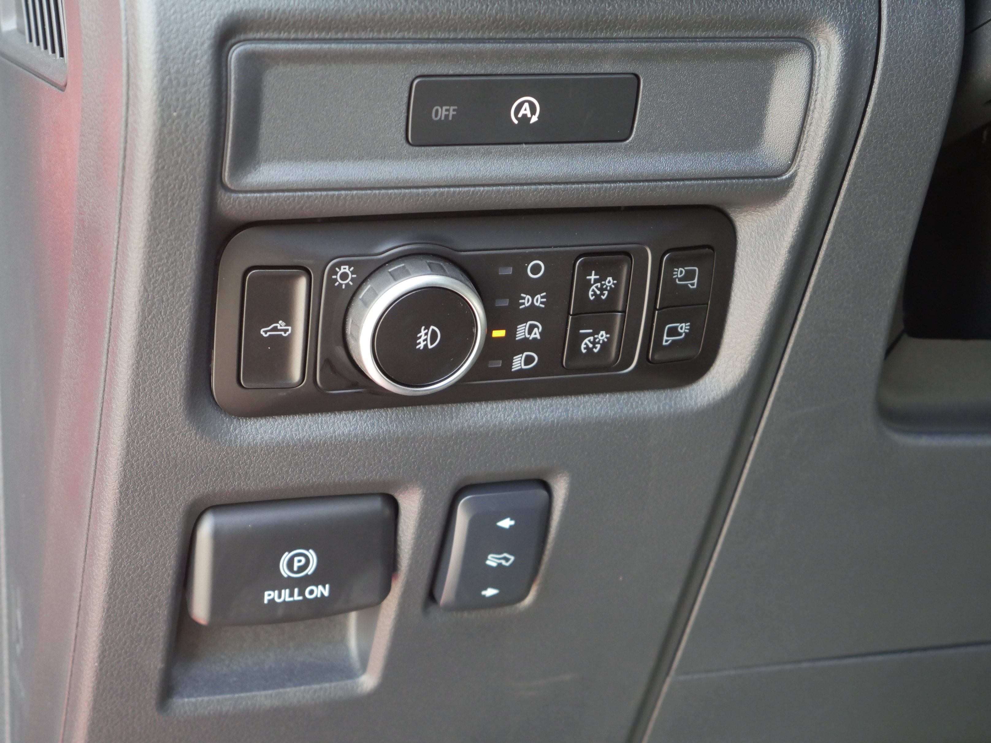 Certified 2025 Ford F150 Lariat AWD/4WD image 6