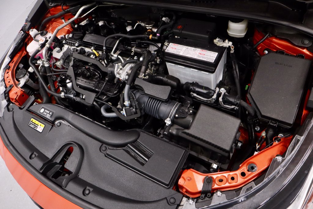Used 2025 Toyota Corolla SE w/ SE Package FWD image 15