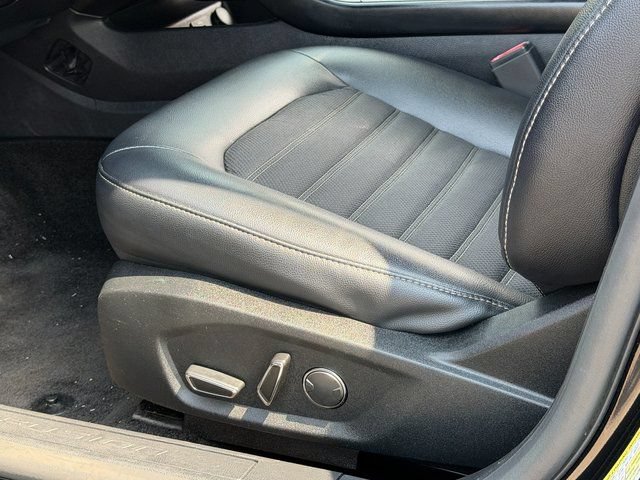Certified 2018 Ford Fusion SE w/ Equipment Group 601A FWD image 37