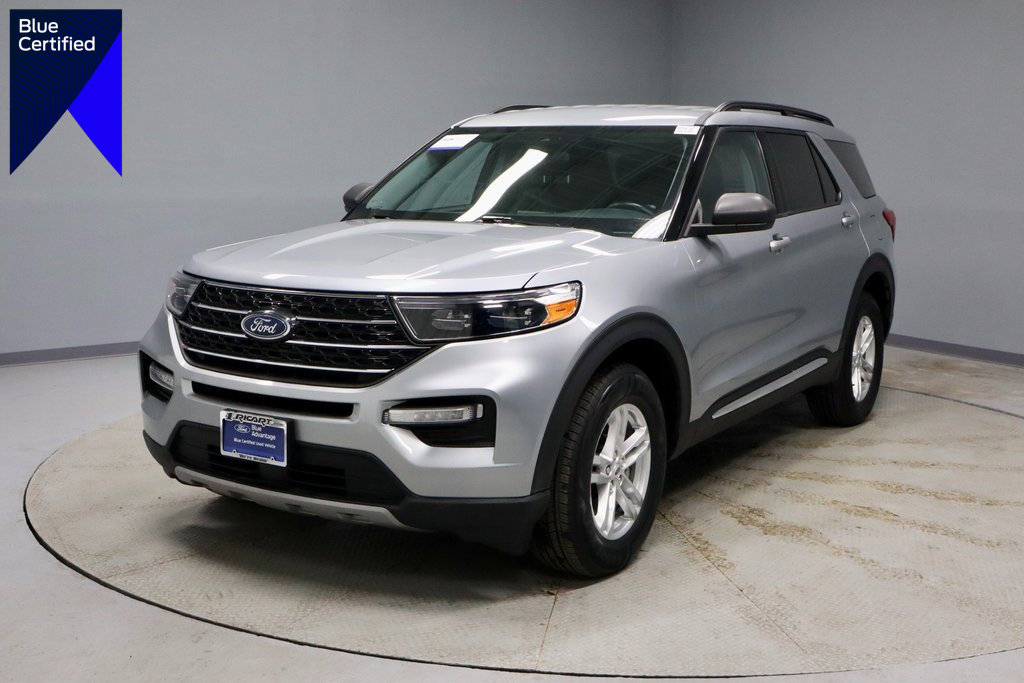 Certified 2022 Ford Explorer XLT w/ Equipment Group 202A image 1