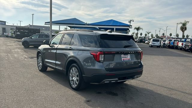 Certified 2025 Ford Explorer Active w/ Active Comfort Package image 5