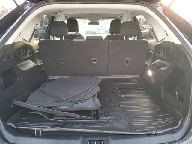 Certified 2022 Ford Edge SE w/ Black Appearance Package image 7
