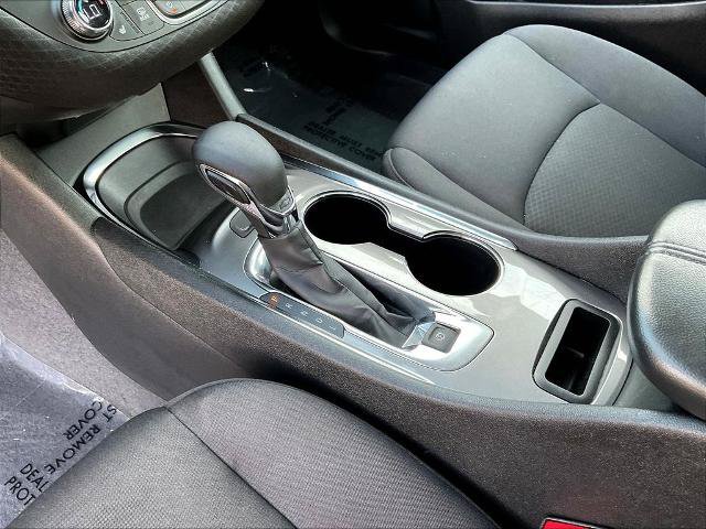 Used 2023 Chevrolet Malibu LT FWD image 19