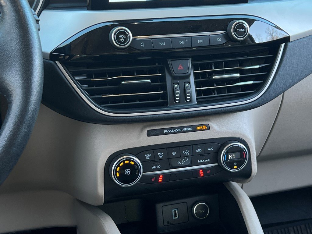 Certified 2020 Ford Escape SE Sport image 25