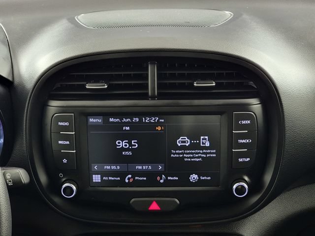 Used 2025 Kia Soul LX w/ LX Technology Package FWD image 20