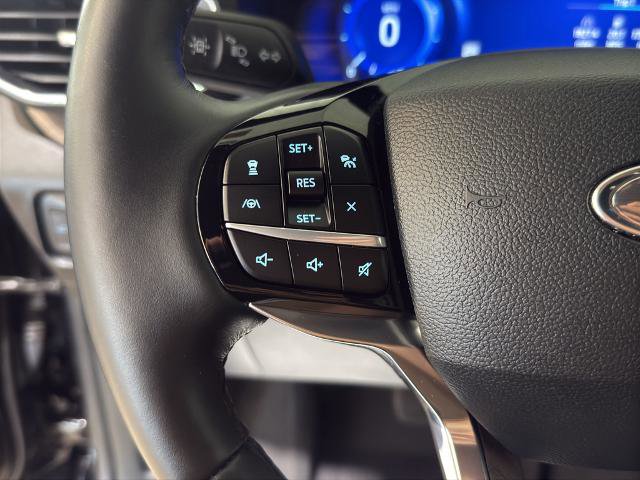 Certified 2023 Ford Explorer Platinum w/ Technology Package AWD/4WD image 19
