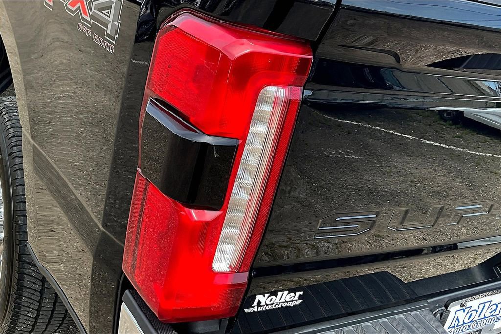 Certified 2025 Ford F250 Lariat image 31