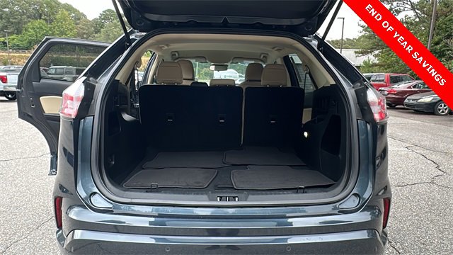 Certified 2022 Ford Edge SE w/ Black Appearance Package image 18