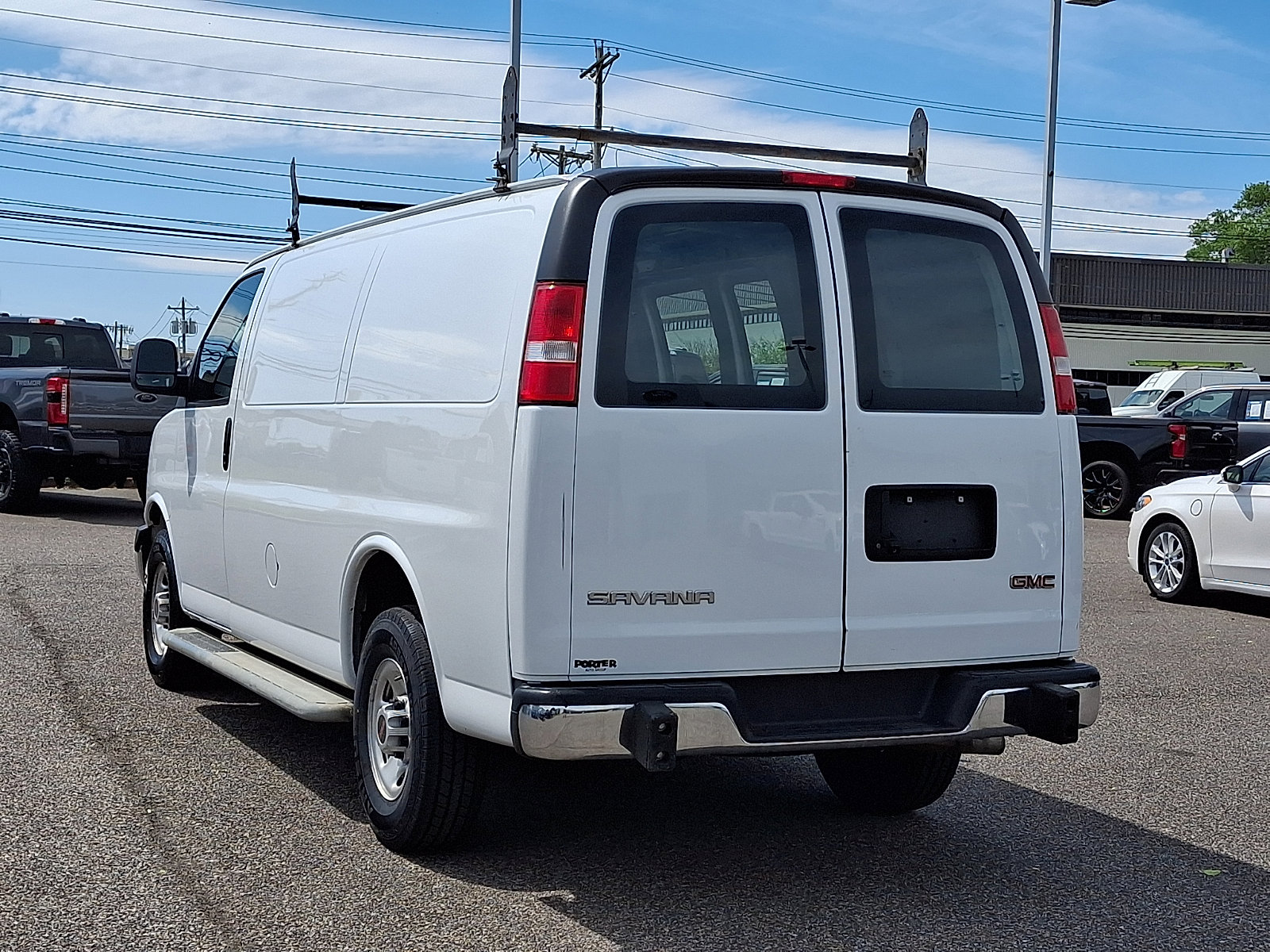 Used 2022 GMC Savana 2500 w/ Driver Convenience Package RWD image 8