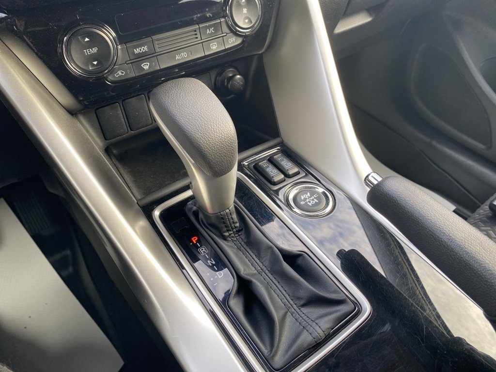 Used 2024 Mitsubishi Eclipse Cross LE image 31