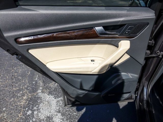 Used 2018 Audi Q5 Prestige AWD/4WD image 29