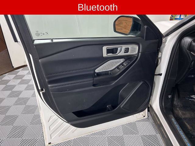 Certified 2020 Ford Explorer Platinum w/ Premium Technology Package AWD/4WD image 10