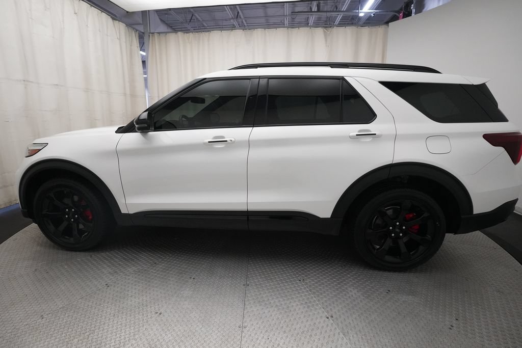 Certified 2023 Ford Explorer ST w/ Equipment Group 401A AWD/4WD image 24