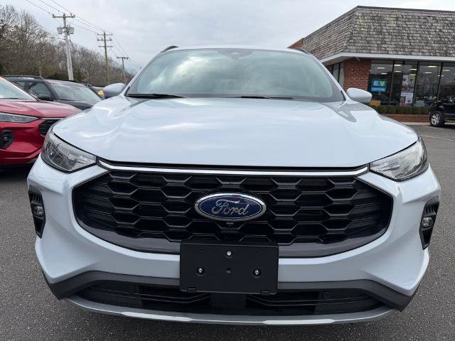 Certified 2025 Ford Escape ST-Line Select w/ Tech Pack #2 AWD/4WD image 4